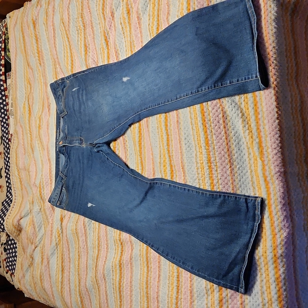 Old Navy Distressed styled jeans